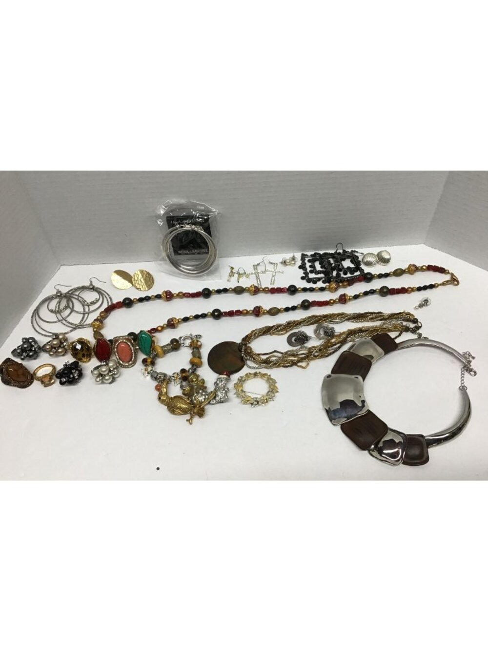Mixed Fashion Jewelry Lot Rings Necklaces Earrings Bracelets Brooches